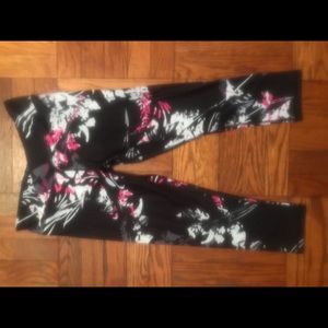 Capri Powerhold gym/yoga pants